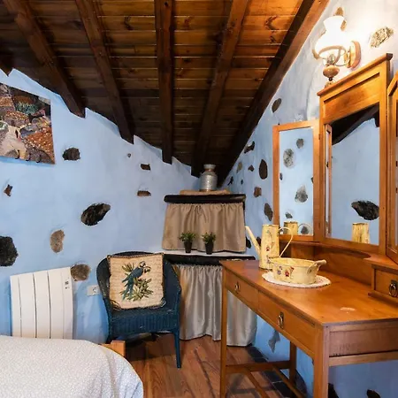Casa El Herrero En Parque Rural Protegido Holiday home *