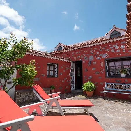 Holiday home Casa El Herrero En Parque Rural Protegido *